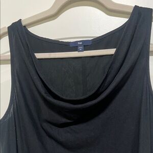GAP Black Scoop Neck Sleeveless Camisole Sz XS with Fitted Bottom